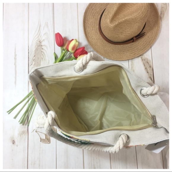 LAST ONE! Pineapple Tote Bag with Rope Handles - Picture 2 of 4